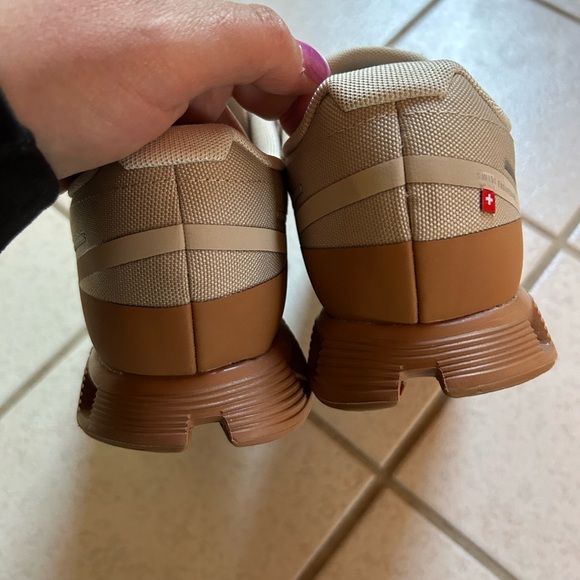 On Cloud Running : Cloud 5 Shoes Womens 10 - Picture 4 of 8